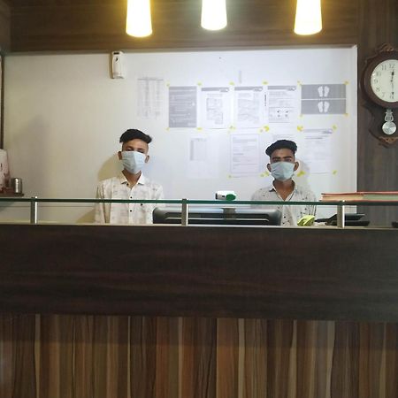 אחמדאבאד Hotel O Sri Balaji Residency מראה חיצוני תמונה