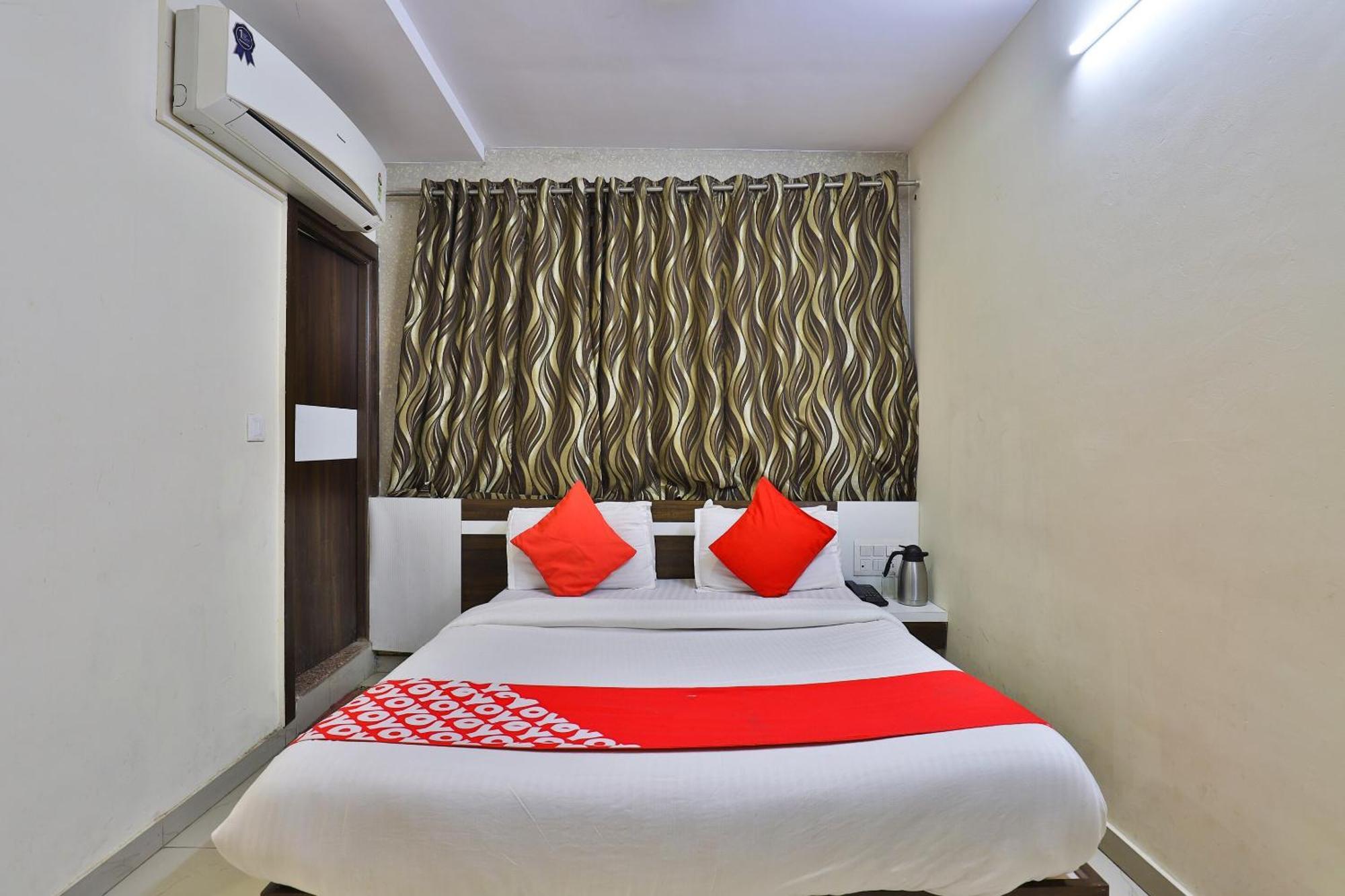 אחמדאבאד Hotel O Sri Balaji Residency מראה חיצוני תמונה
