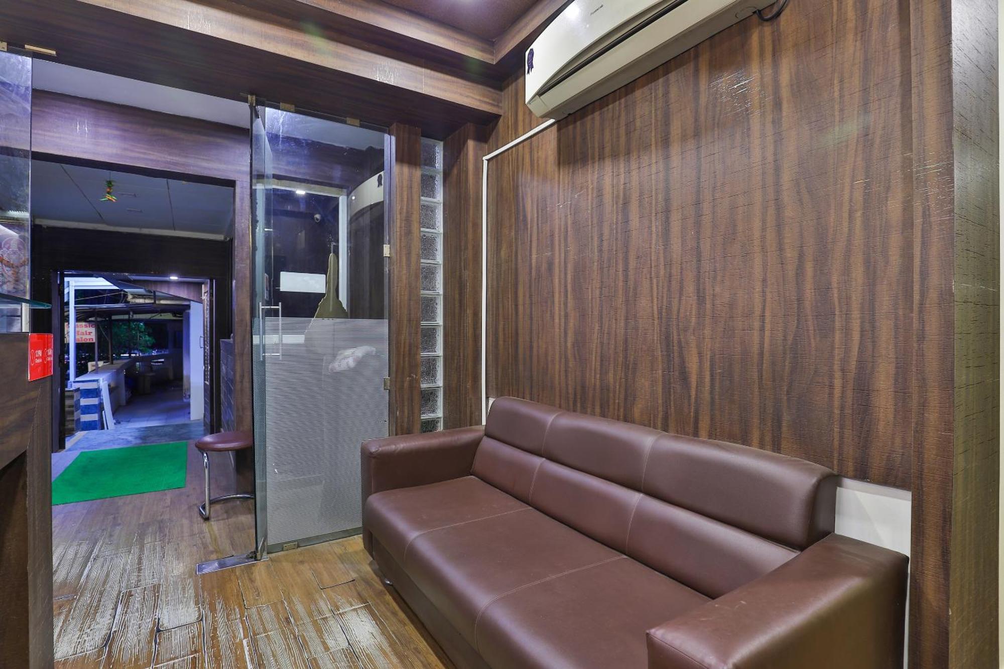 אחמדאבאד Hotel O Sri Balaji Residency מראה חיצוני תמונה